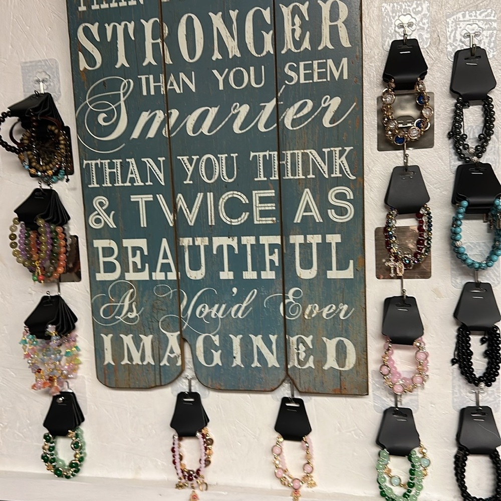 ❣️5|$25❣️Last One Gold and Silver glass beaded Stretchy Women's Bracelet 🆕 - Picture 7 of 7
